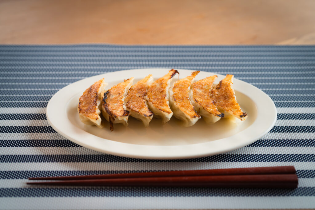お皿に並んだ餃子